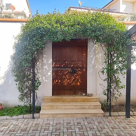 Ephesus Bed & Breakfast 3*